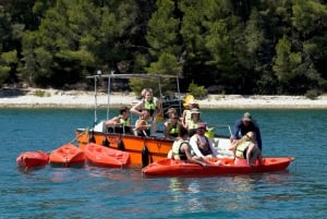 Pula: Aventura en el mar: barco, kayak, snorkel y saltos desde acantilados