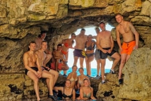 Pula: Passeio de caiaque em cavernas marinhas com mergulho com snorkel e natação