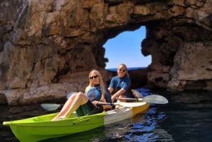 Pula : Excursion en kayak dans les grottes marines avec plongée en apnée et baignade
