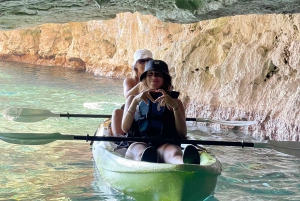 Pula : Excursion en kayak dans les grottes marines avec plongée en apnée et baignade