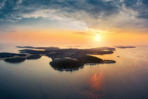 Pula: Passeio de barco com natação e mergulho com snorkel