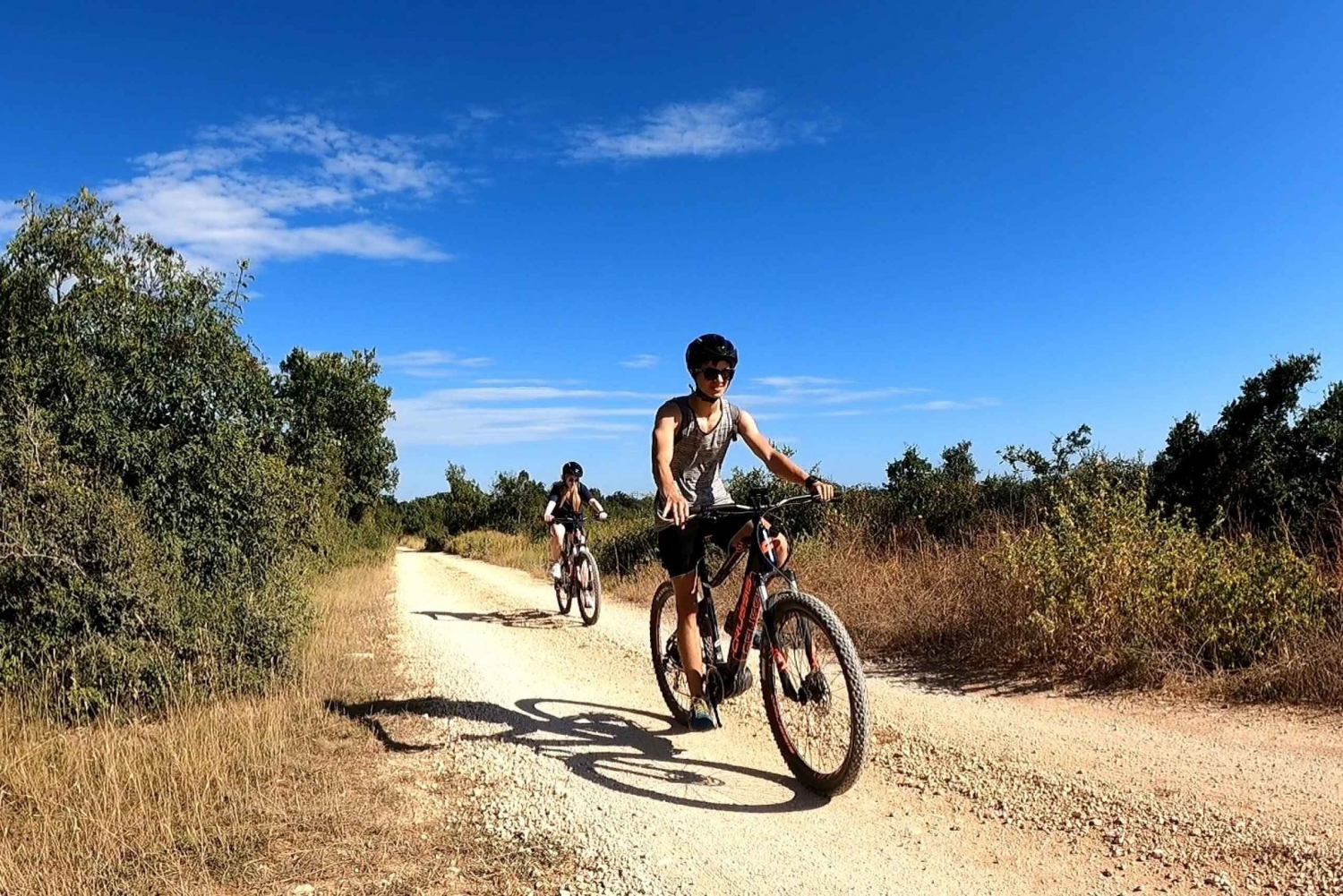 Pula-Vodnjan-Rovinj: Paseo a nado y en Fortaleza en E-Bike