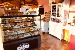 KRK: Cheese factory inside tour and product tasting–guide