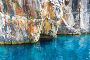 Punat-Krk, cruzeiro e mergulho na Praia Dourada e na Caverna Azul.