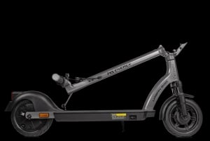 ラブ島：カンポールでの電動スクーターのレンタルをご利用ください