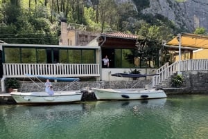 Omiš: Passeio de barco de 2 horas pelo rio Cetina e visita ao parque natural