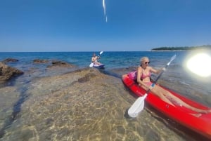 Rovinj: Excursión en kayak y snorkel por las Islas Desiertas del Cabo Dorado