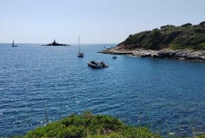 Rovinj: Excursión en kayak y snorkel por las Islas Desiertas del Cabo Dorado