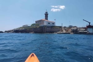 Rovinj: Excursión en kayak y snorkel por las Islas Desiertas del Cabo Dorado
