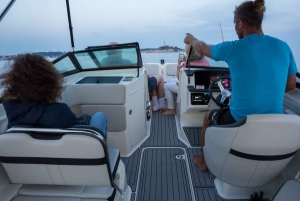 Rovinj: Delfiner i soluppgången och fiskare i arbete Speedboat Tour