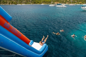 難破船 - ブルーラグーン 全込プラン + トロギール散策ツアー