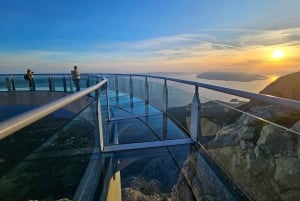 Skywalk (1228 m) and St. George (1762 m) Defender Tour