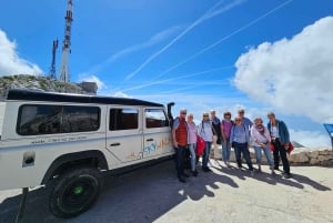 Skywalk (1228 m) and St. George (1762 m) Defender Tour