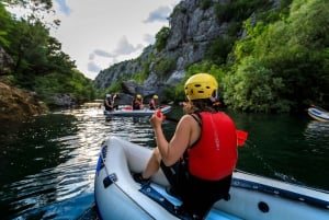 Small Groups From Split: Rafting on Cetina River