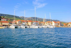 Speedboat to 3 islands: Hvar, Brač, Zečevo with watersports