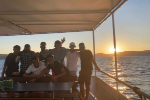 Split: Crucero en barco por la Riviera de 1,5 horas con una bebida gratis