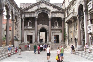 Split: 1.5-Hour Walking Tour and Diocletian's Palace