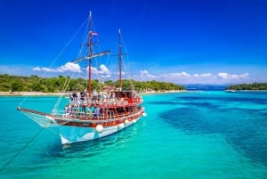Split: 3 øer og Blue Lagoon Cruise med frokost og drinks