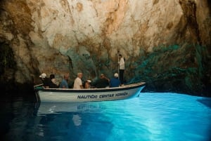Split: tour de día completo por las 5 islas: Cueva Azul, Vis y Hvar