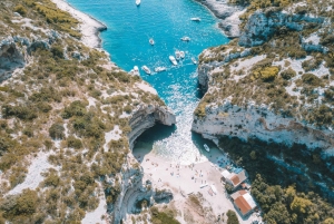 Split: tour de día completo por las 5 islas: Cueva Azul, Vis y Hvar