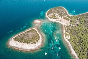 Split : Visite d'une jounée des 5 îles de la Grotte Bleue avec Hvar et Vis