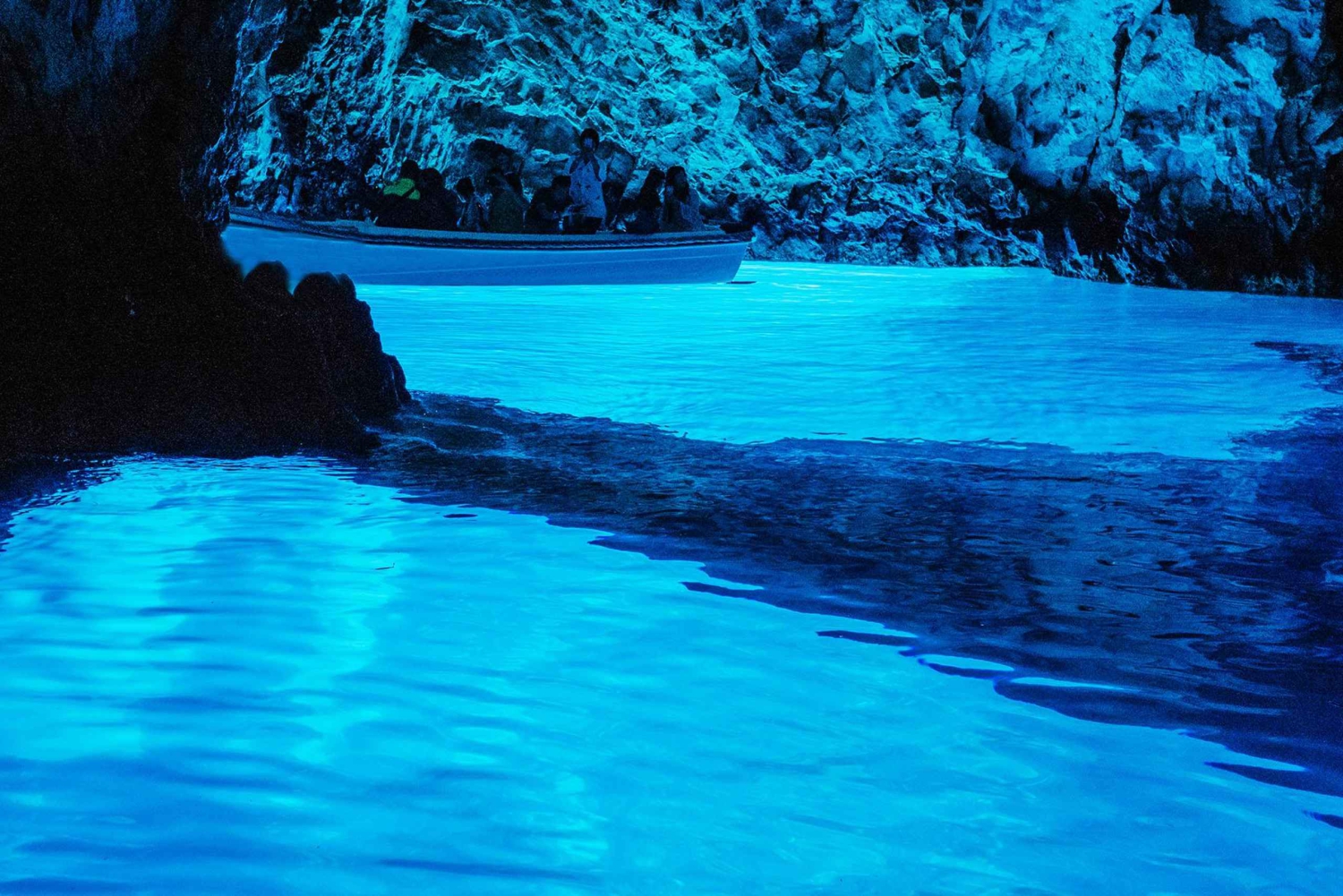 Split: Cueva Azul y tour por 5 islas