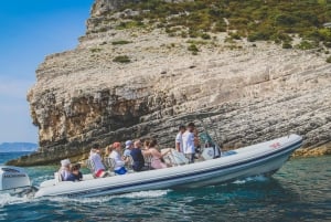 Split : Excursion dans les 5 îles de la Grotte Bleue avec billet d'entrée à la Grotte Bleue