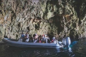 Jakautukaa: Blue Cave 5 Islands Trip with Blue Cave Entry Ticket -lipun kanssa