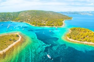 Split: Laguna Azul y 3 Islas tour en grupo reducido con almuerzo