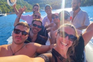 Split: Blaue Lagune & 3 Inseln Kleingruppentour mit Mittagessen