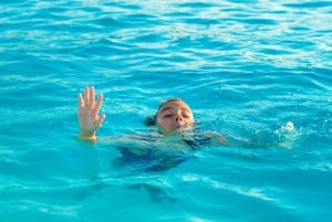 Split: Wycieczka łodzią motorową po Błękitnej Lagunie i 3 wyspach – mała grupa