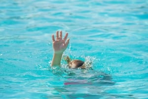 Split: Wycieczka łodzią motorową po Błękitnej Lagunie i 3 wyspach – mała grupa