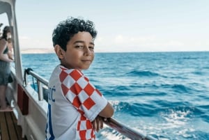 Split: Blue Lagoon and 3 Island Cruise with Food and Drinks