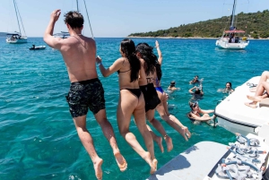 Spalato: Tour in motoscafo della Laguna Blu e delle 3 isole