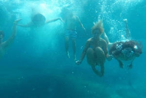 Split: Blaue Lagune und 3 Inseln Speedboat Tour mit Mittagessen