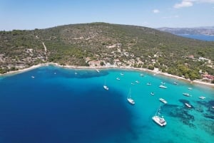 Split: Båttur till Blå lagunen och Šolta med lunch och dryck