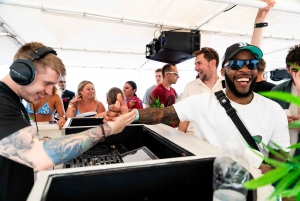 Split: impreza na łodzi w Błękitnej Lagunie, DJ-e, pływanie, shoty i afterparty