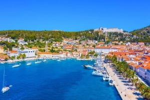 Split: Blaue Lagune, Hvar und 5 Inseln Bootstour mit Mittagessen
