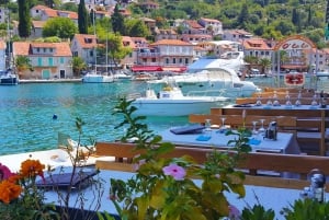 Split: Båttur til Den blå lagune, Hvar og de fem øyene med lunsj