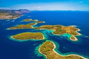 Spalato: Laguna Blu, Hvar e 5 isole in piccolo gruppo con pranzo