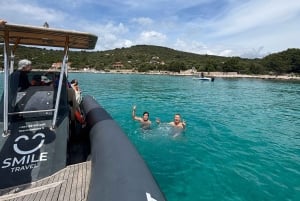 Split: Laguna Azul, Hvar y tour en barco por 6 islas en grupo reducido