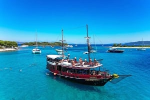 Split: Crucero en barco pirata por la Laguna Azul con almuerzo y bebidas