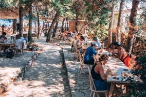 Split: Blaue Lagune, Schiffswrack und Šolta mit Essen und Getränken