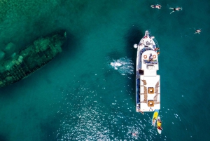 Split: Blue Lagoon and Nečujam Shipwreck Snorkeling Cruise