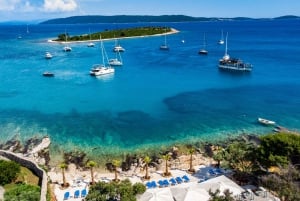 Split: Blue Lagoon and Nečujam Shipwreck Snorkeling Cruise
