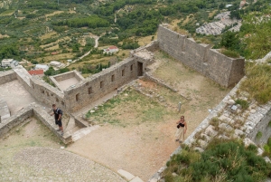 Split: Blue Line -nähtävyyksien katselu Trogiriin, Klisiin ja oliivimuseoon