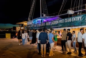 Separa: Passeio de barco com acesso à discoteca, shots e festa no barco
