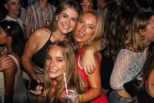 Separa: Passeio de barco com acesso à discoteca, shots e festa no barco