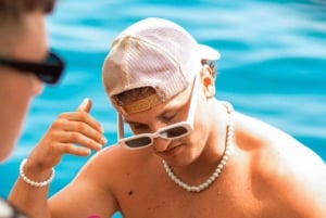 Splitt: Kapteinens båtfest i den blå lagunen med live-DJ