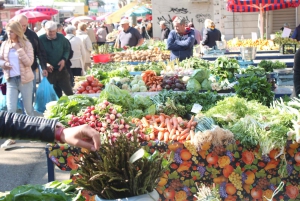 Split: Small Group Food Tour with Optional Dalmatian Peka